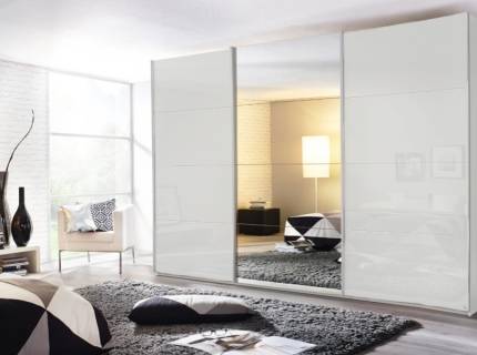 Dulap cu usi glisante KULMBACH 271x210x62cm alb alpin/ sticla alba-oglinda configurabil