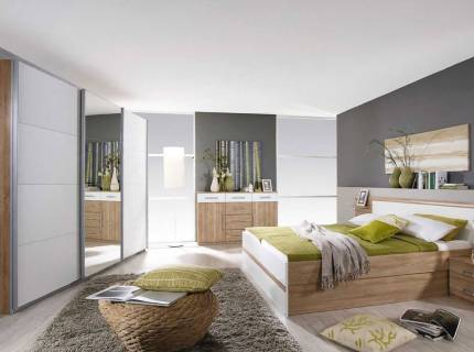 Set dormitor GANDRA Cadru pat cu 2 noptiere incorporate si sertare pentru depozitare (160x200cm), dulap 271x210x62cm cu oglinda, comoda 140x81x42cm cu 2 usi si 6 sertare stejar sanremo/ alb alpin 
